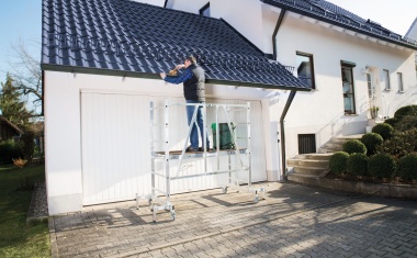 Mit Günzburger Steigtechnik sicher in den Heimwerkerherbst