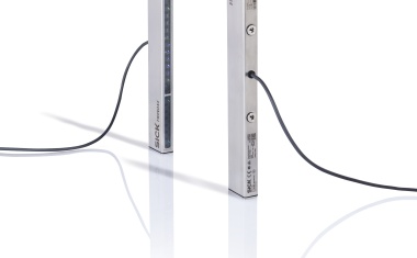 Twinox4: Sicherheits-Lichtvorhang für aseptische Abfüll- und Verschließmaschinen von Sick