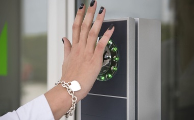 PCS: Technologiesprung bei Handvenenerkennung Intus 1600PS-II