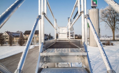 Enteisungsanlagen und -gerüste der Günzburger Steigtechnik