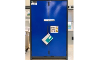 Lager- und Ladeschränke mit Denios Connect-System