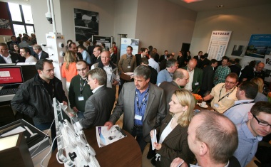 Axis Partner-Roadshow mit 1.000 Teilnehmern