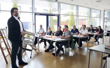Günzburger Steigtechnik bildet „zur Prüfung befähigte Personen“ aus