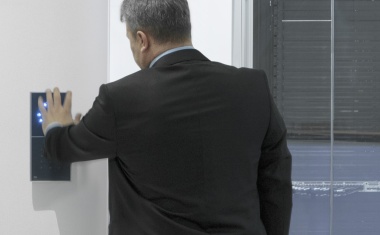 Fintech Group: Migration zur sicheren RFID-Zutrittskontrolle