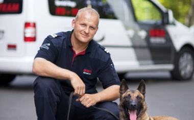 Luftfrachtkontrolle: Luftfahrt-Bundesamt genehmigt Securitas den Einsatz von Sprengstoffspürhunden