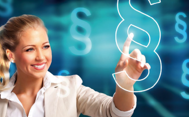 Axis-Kameras für die Protokollierung von Verhandlungen und die Übertragung von Vernehmungen