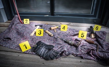 Einbruchschutz: Wie Einbrecher in Haus und Wohnung gelangen