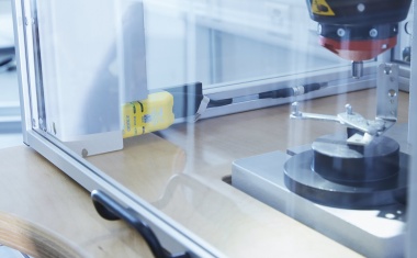 Auf Nummer sicher! Schweizer Konstrukteure entscheiden sich für Sick Sicherheitssysteme