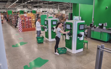 Axis: Abstand halten ohne Schlange stehen