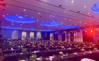 Bosch: Dicentis-Konferenzsystem mit barrierefreien Funktionen