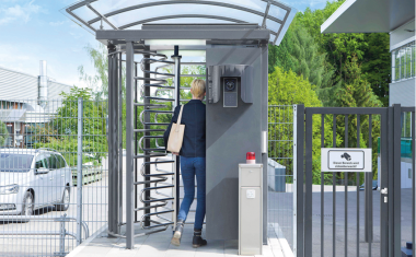 Kombinationen von Vereinzelungsanlagen und Zutrittskontrolle