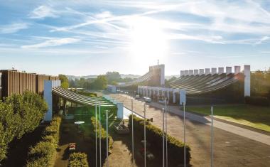 Modernes Zutrittssystem für denkmalgeschütztes Rathaus