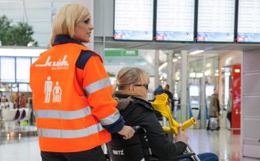 Klüh bleibt Partner für PRM-Services am Flughafen Düsseldorf