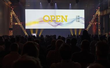 Erkenntnisse von OPEN 2025 - Fachveranstaltung von Axis Communications beleuchtet Trends in Cloud-Technologie, KI, Cybersicherheit und Nachhaltigkeit