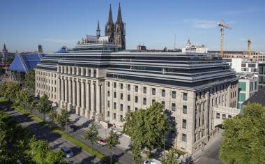 Flugsicherheitsbehörde setzt weiterhin auf Klüh