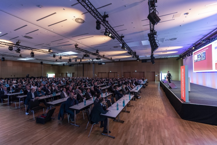 Neben Vorträgen und Workshops gab es auf dem Kongress Gelegenheit zum...