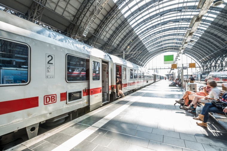 Photo: Videor E. Hartig: Standard trifft Eleganz