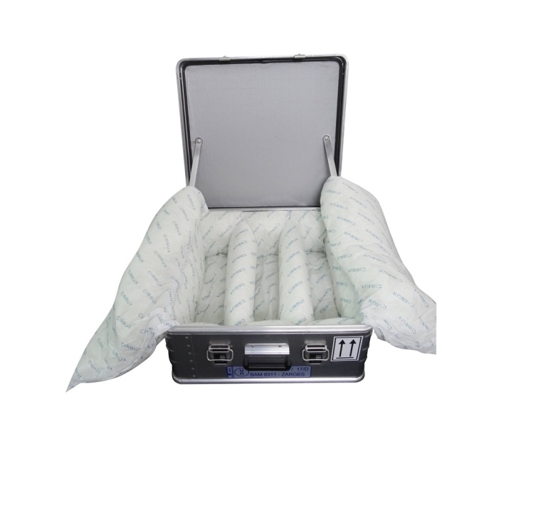 Bei der K 470 Akku Safe Universal dringen im Fall eines Thermal Runaways weder...