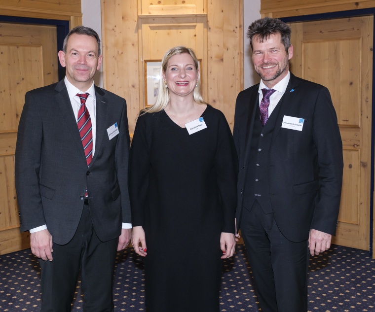 Landespolizeipräsident Michael Schwald, BVSW-Geschäftsführerin Caroline...