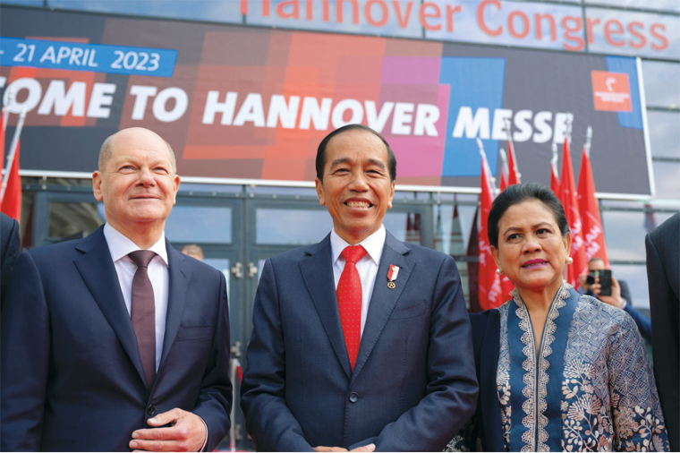 Gespräch über Partnerschaften und Investitionen: Bundeskanzler Olaf Scholz...