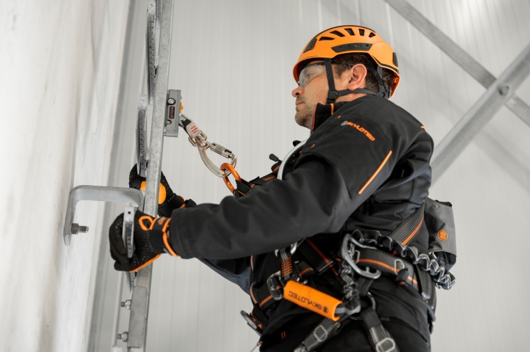 Skylotec-Equipment persönliche Schutzausrüstung gegen Absturz (PSAgA). Bild:...