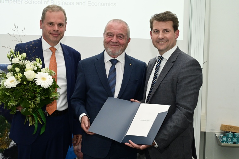 (v. l.) Prof. Dr. Peter Witt, Dipl.-Ing. Heinz Schmersal und Prof. Dr. Nils...