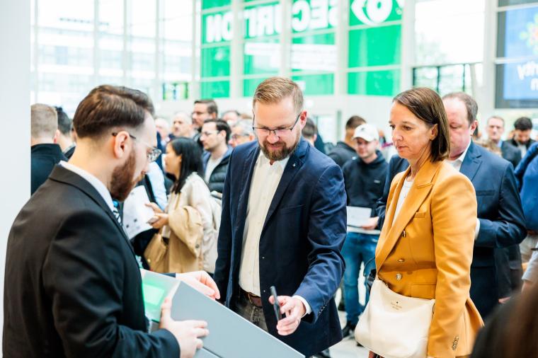 Auf der Security Essen präsentieren vom 17. bis 20. September 2024 rund 500...